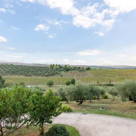 Appartamento 2 Bedroom Cozy In