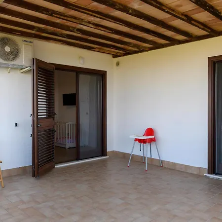 2 Bedroom Cozy In Apartment