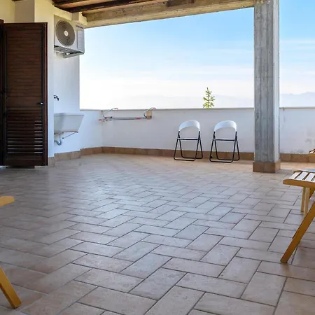 2 Bedroom Cozy In Appartamento *