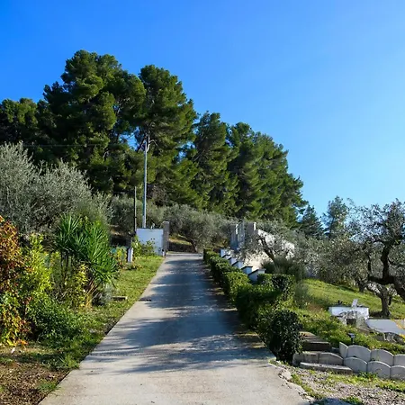 2 Bedroom Cozy In * Moscufo