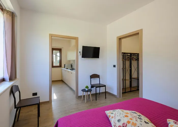 2 Bedroom Cozy In Διαμέρισμα *